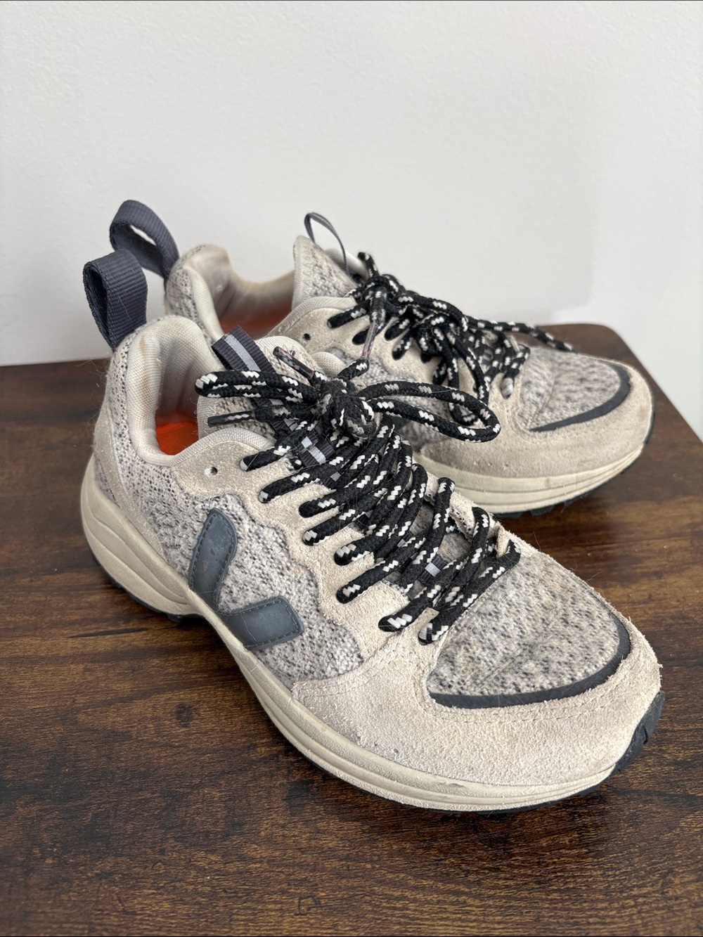 Veja Flannel Venturi Trainers